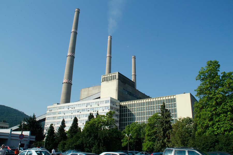 Read more about the article CEH – în insolvenţă; termocentrala Mintia, la un pas de oprire din cauza lipsei cărbunelui