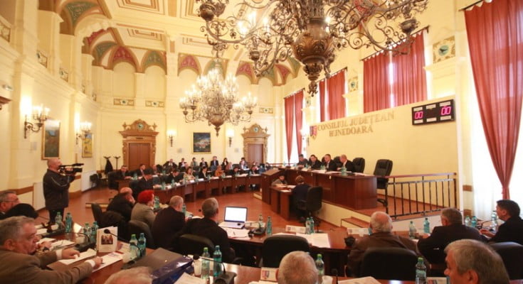 Read more about the article Vineri, şedinţă extraordinară la Consiliul Judeţean Hunedoara. Ce subiecte sunt pe ordinea de zi?