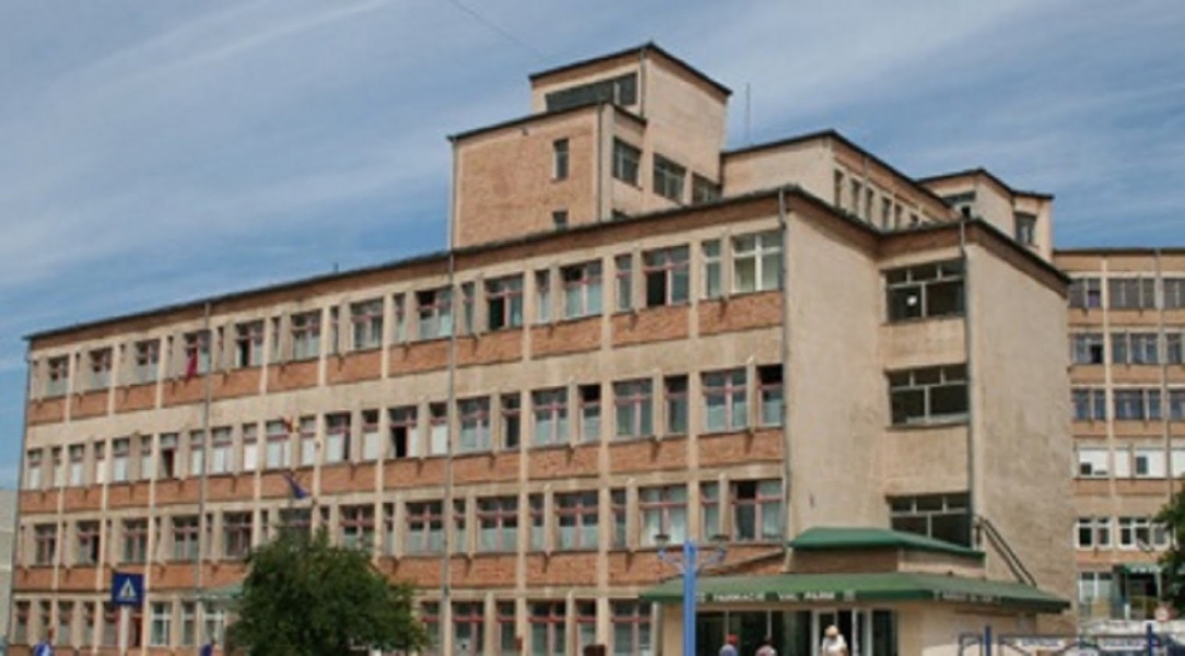 Read more about the article Spitalul Orăşenesc Haţeg a primit 83.800 kWh în cadrul campaniei E.ON “Dăruieşte lumină”