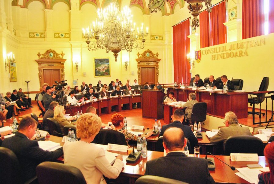 Read more about the article Vineri, ședința publică ordinară a Consiliului Județean Hunedoara