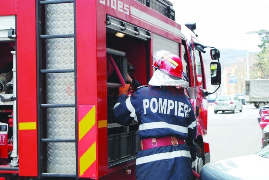 Read more about the article Pompierii rămân mobilizaţi pentru a interveni în situaţii de urgenţă