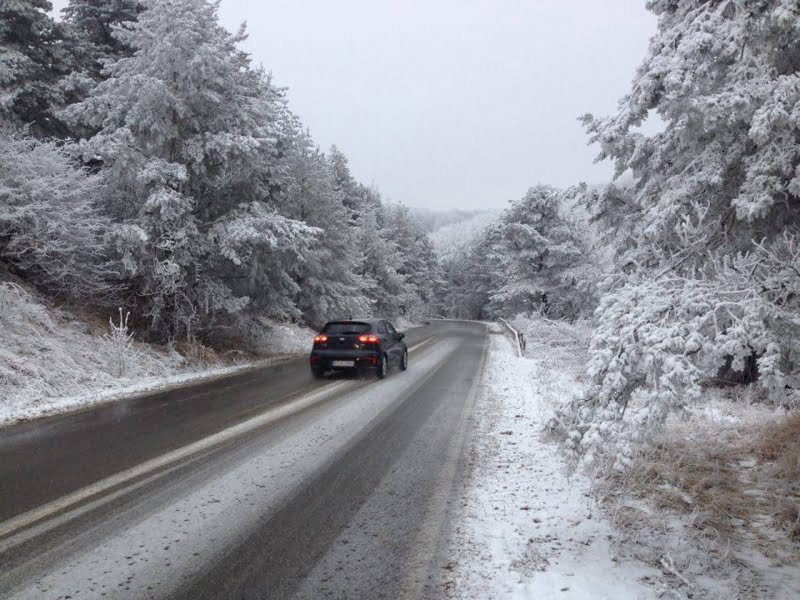 Read more about the article Circulație în condiții de iarnă pe drumurile din vestul țării