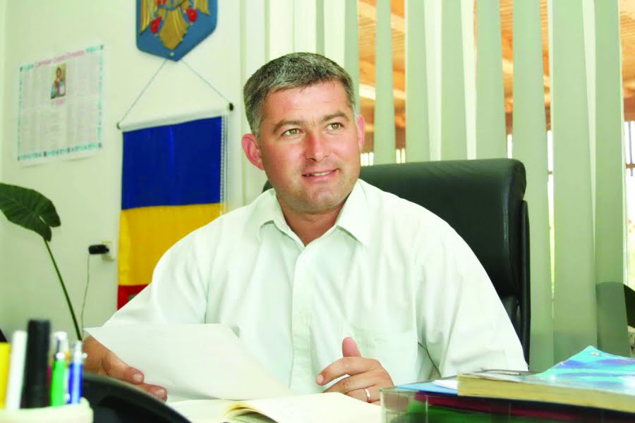 Read more about the article Primarul comunei Luncoiu de Jos: Între cetăţeni şi administraţie există o relaţie puternică