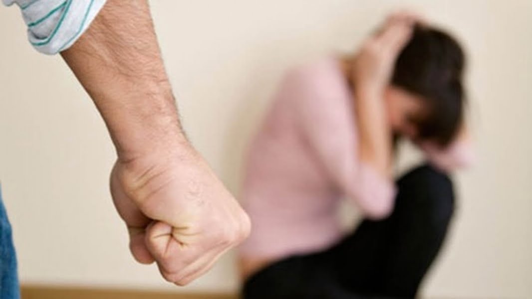 Read more about the article Recomandări pentru victimele violenţei domestice