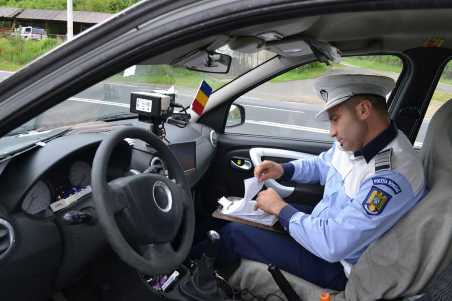 Read more about the article Şoferi imprudenţi au pus în pericol circulaţia pe drumurile publice din judeţ