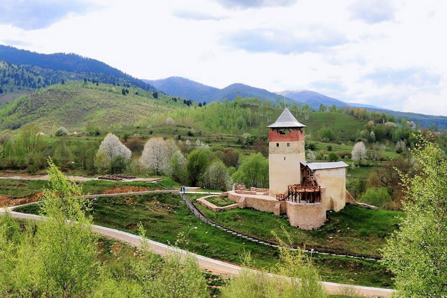 Read more about the article Ziua Universală a Iei va fi sărbătorită la Cetatea Medievală Mălăieşti