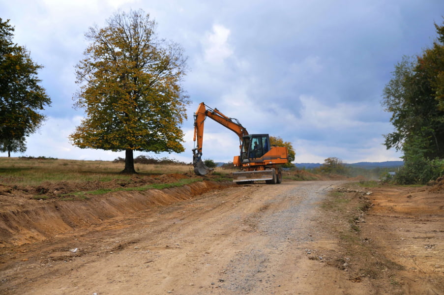 Read more about the article Încep lucrările de modernizare a şoselei Hunedoara-Călan!