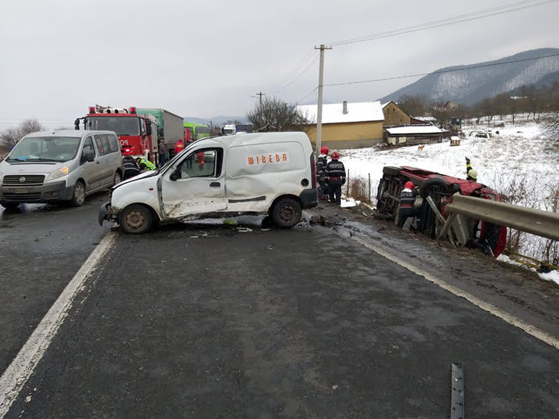 Read more about the article Circulaţie întreruptă la Veţel din cauza unui accident