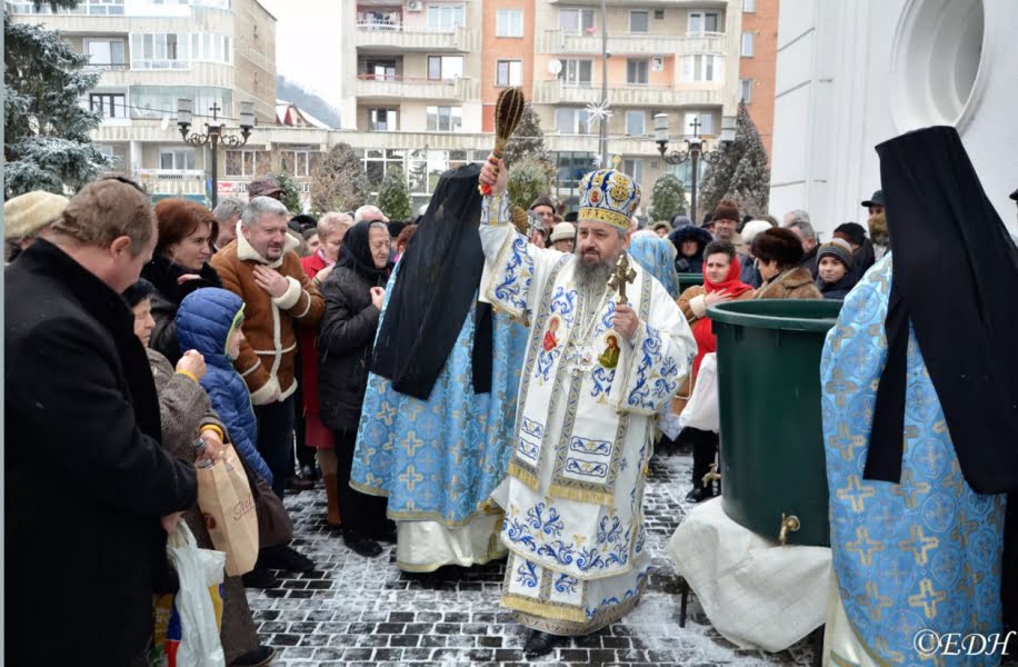 Read more about the article Praznicul Botezului Domnului la Catedrala din Deva
