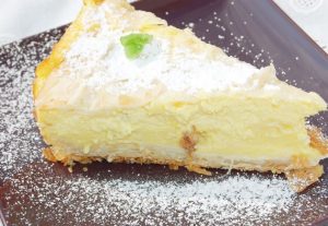 Read more about the article Reţeta de joi: Plăcintă cu iaurt