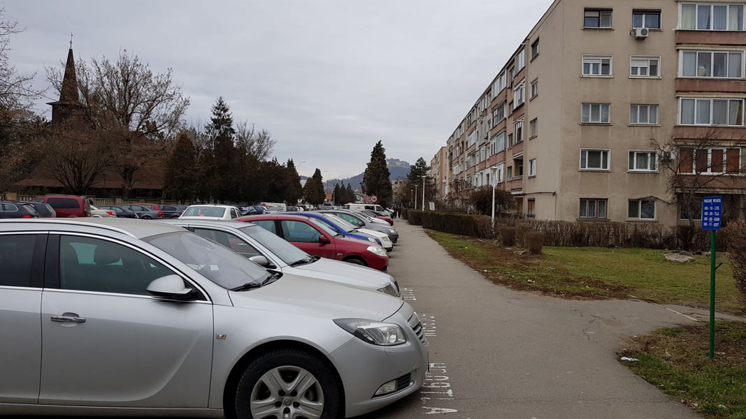 Read more about the article Condiții de închiriere a parcărilor rezidențiale din municipiul Deva
