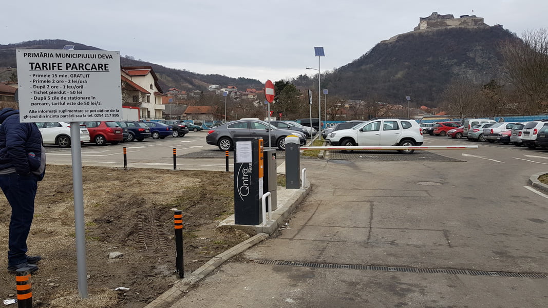 Read more about the article Parcarea Publică din Piața Unirii  funcționează de astăzi, în regim cu plată