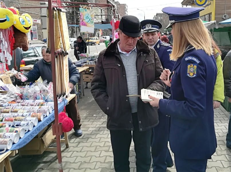 Read more about the article Orăştie: Razie a poliţiştilor pentru depistarea unor persoane bănuite de comiterea unor fapte ilicite.