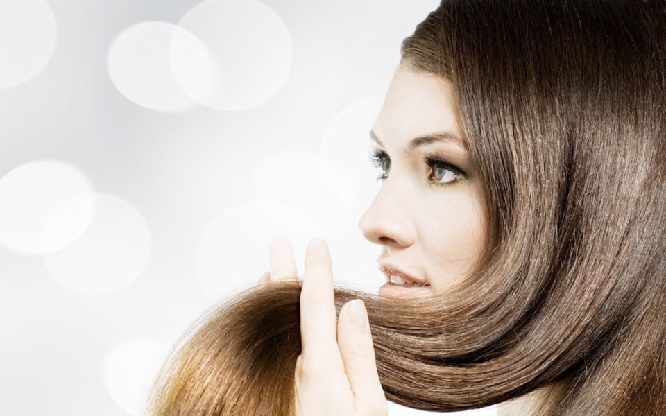 Read more about the article Cum ne protejăm părul în anotimpul cald?