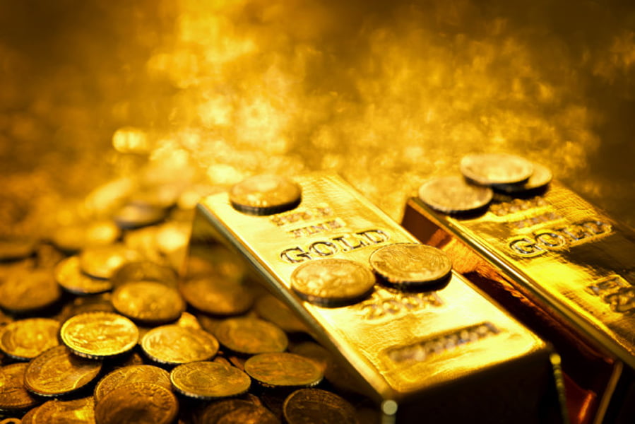 Read more about the article Aurul a făcut un salt de 4 lei la un nou maxim istoric pe piața valutară – 244,2835 lei pe gram
