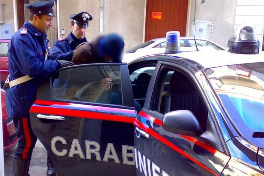 Read more about the article Români condamnaţi în Italia, aduşi în ţară, pentru executarea pedepsei