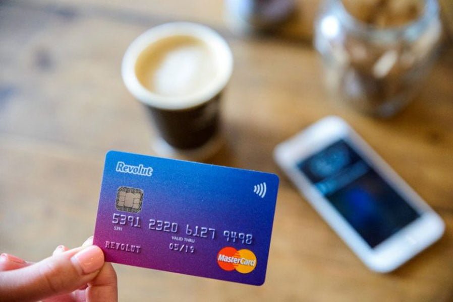 Read more about the article De sâmbătă, noi reguli la plata cu cardul bancar
