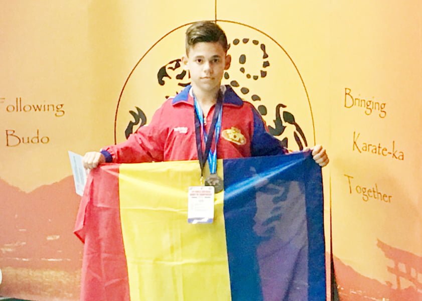 Read more about the article KARATE: Deveanul Mihai Martinesc, din nou campion mondial