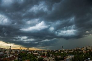 Read more about the article Avertizări de instabilitate atmosferică în HUNEDOARA şi încă 22 de județe ale țării