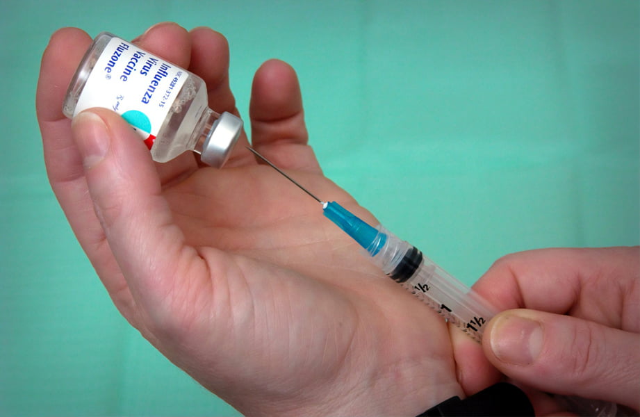 Read more about the article Medicii atenţionează: Vaccinurile vândute pe OLX pot provoca alergii grave