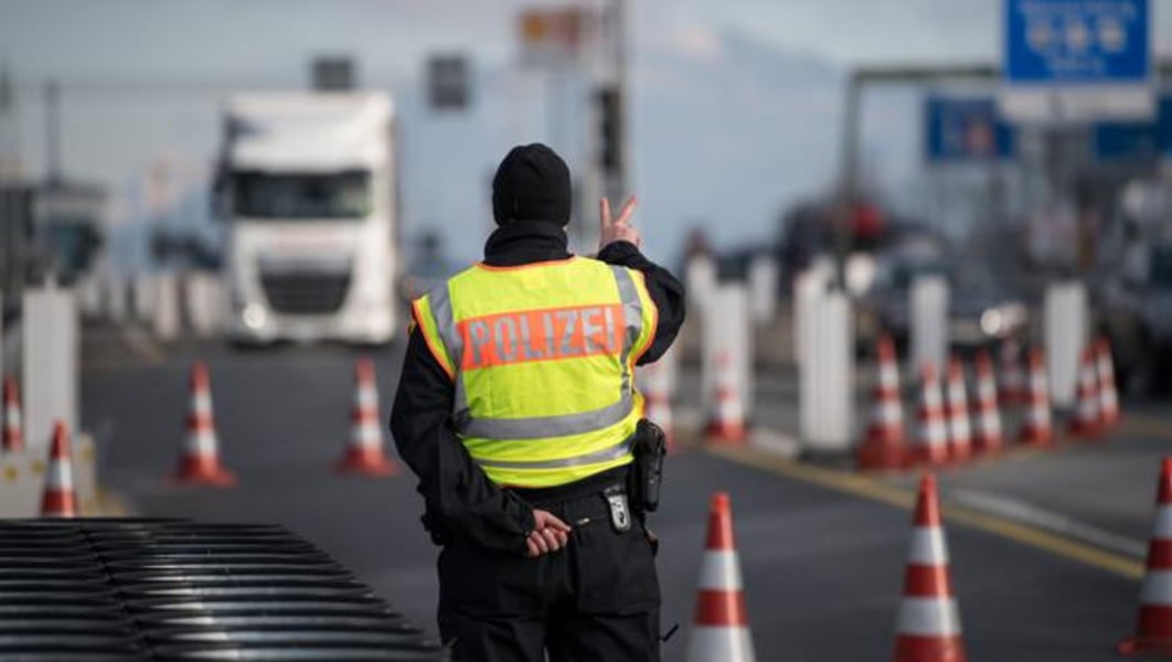 Read more about the article Mai multe state europene ridică restricțiile impuse la frontiere