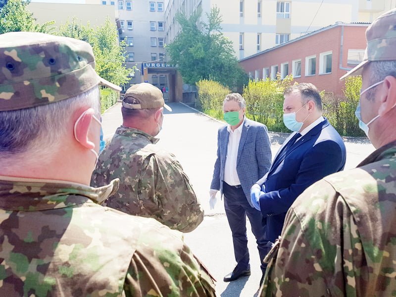 Read more about the article Spitalul Judeţean de Urgenţă din Deva rămâne sub comandă militară