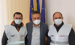 Read more about the article SOLIDARITATE: 10.000 de măşti donate de o firmă din Haţeg