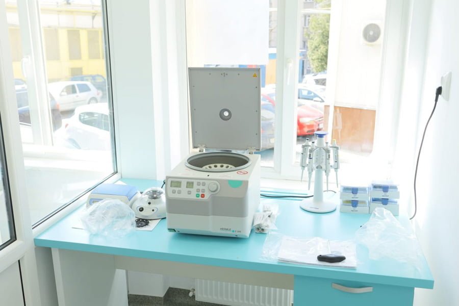 Read more about the article Aparatele „RT–PCR” de la spitalele din Deva şi Hunedoara, finanţate de Ministerul Sănătăţii