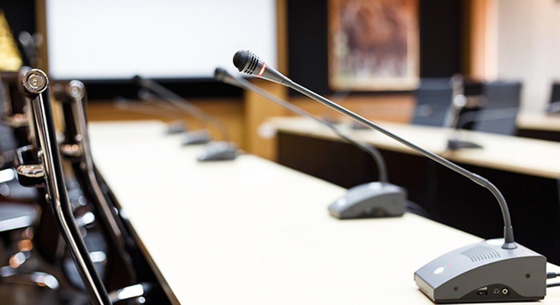 Read more about the article Vineri, consilierii judeţeni convocaţi în şedinţă ordinară în sistem videoconferință