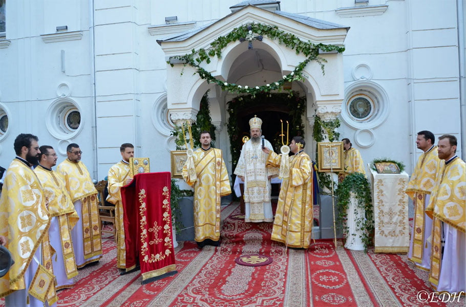Read more about the article Catedrala din Deva și-a sărbătorit hramul de vară