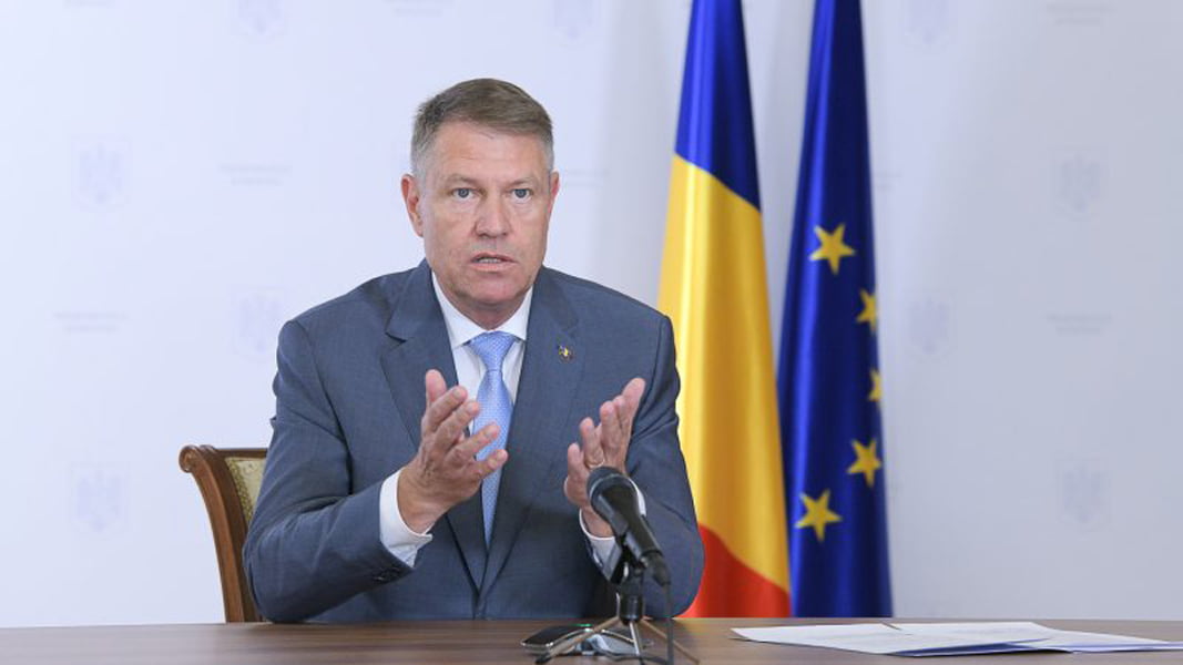 Read more about the article Iohannis: Întârzierea Legii carantinării îi poate face pe parlamentari răspunzători de moartea a sute de români
