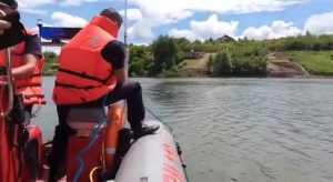 Read more about the article Operaţiunile de căutare, în mediul acvatic pe lacul de acumulare Cinciş, continuă şi astăzi.