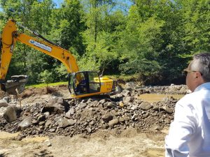 Read more about the article Prefectul: „Vor începe lucrări speciale de îndiguire în comuna Vaţa de Jos”