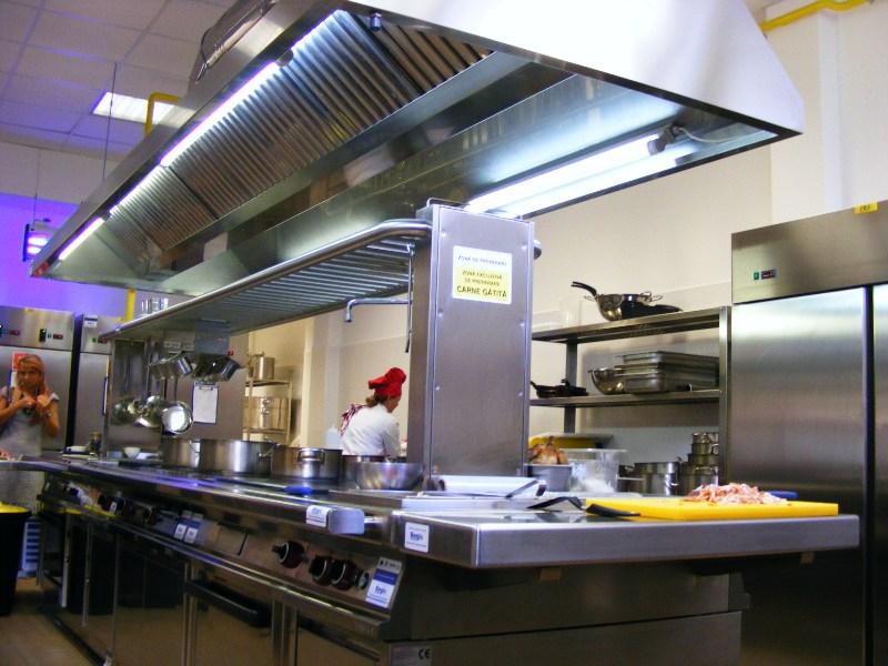 Read more about the article ANPC: Noi reglementări pentru restaurante și fast-fooduri