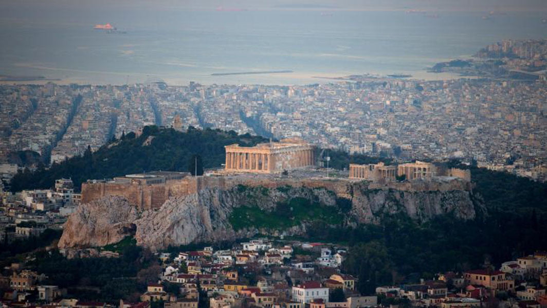 Read more about the article Premierul grec ameninţă cu noi restricţii dacă nu se respectă actualele reguli