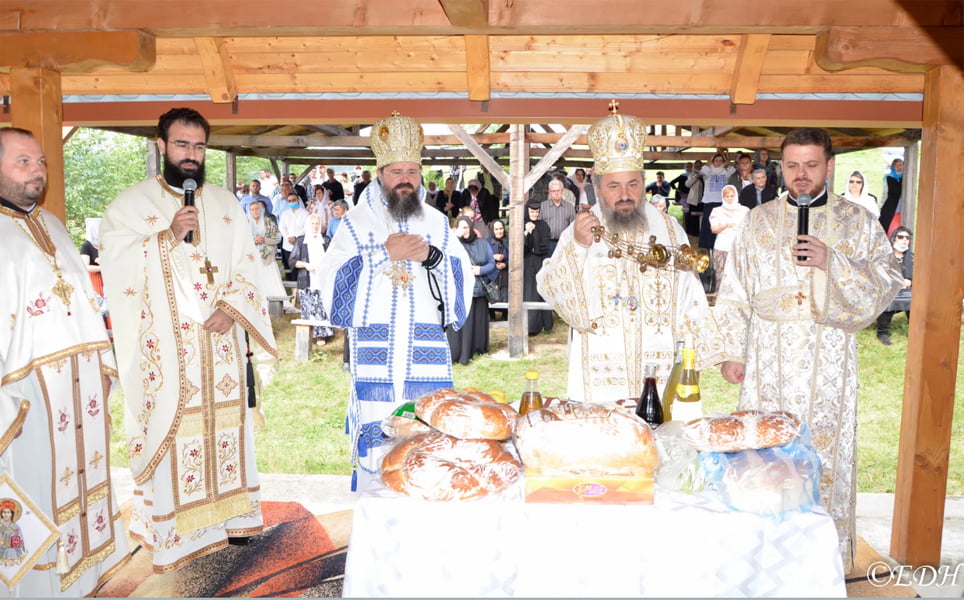 Read more about the article De Schimbarea la Față a Domnului Mănăstirea Măgureni şi-a sărbătorit Hramul