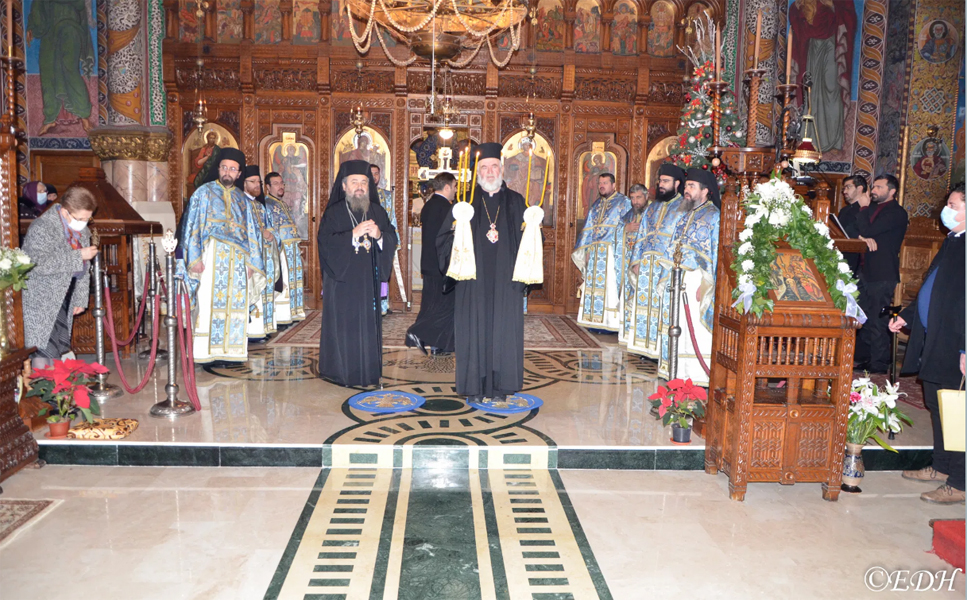 Read more about the article Doi arhierei au slujit la Catedrala Episcopală din Deva la praznicul Botezului Domnului