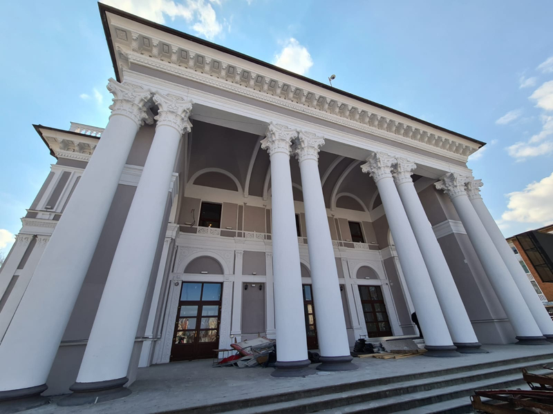 Read more about the article Hunedoara: Casa de Cultură, redeschisă de Ziua Națională a României