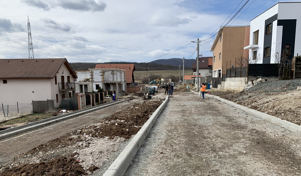 Read more about the article Lucrările de modernizare a străzilor din municipul Deva continuă