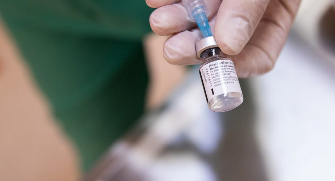 Read more about the article România primește, luni, o nouă tranşă de vaccin Pfizer/BioNTech