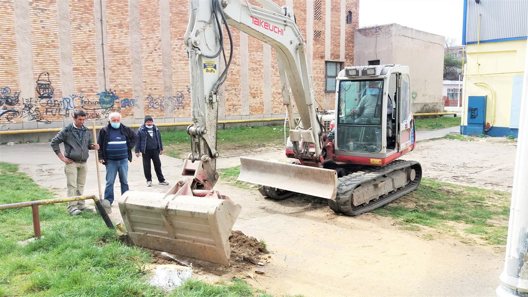Read more about the article În municipiul Hunedoara se reiau asfaltările