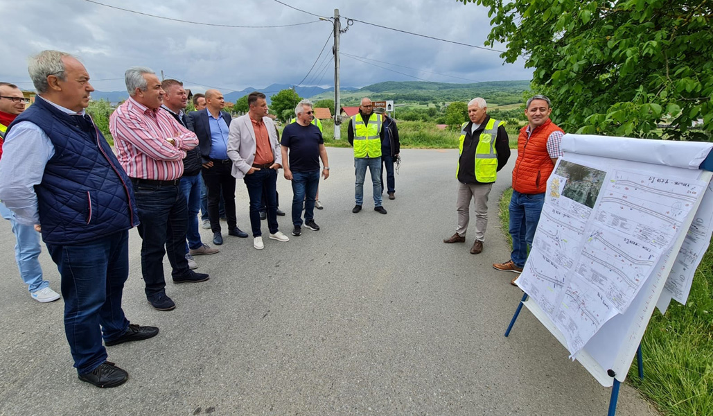 Read more about the article Luni, au fost predate amplasamentele pentru cele trei loturi de drumuri județene care formează Culoarul Trafic Mureș Nord