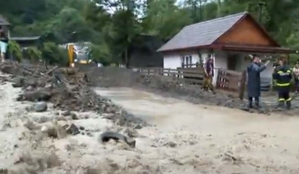 Read more about the article CNSU a aprobat alocarea de bunuri de strictă necesitate pentru localităţile din Alba afectate de inundaţii