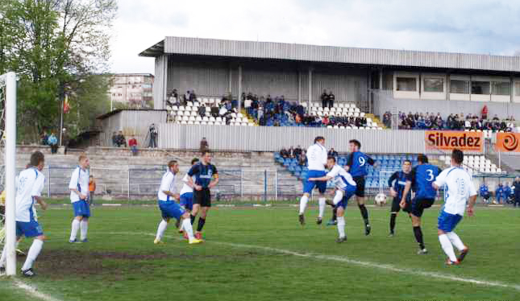 Read more about the article Fotbal Cupa României: CS Hunedoara trece de Jiul Petroșani