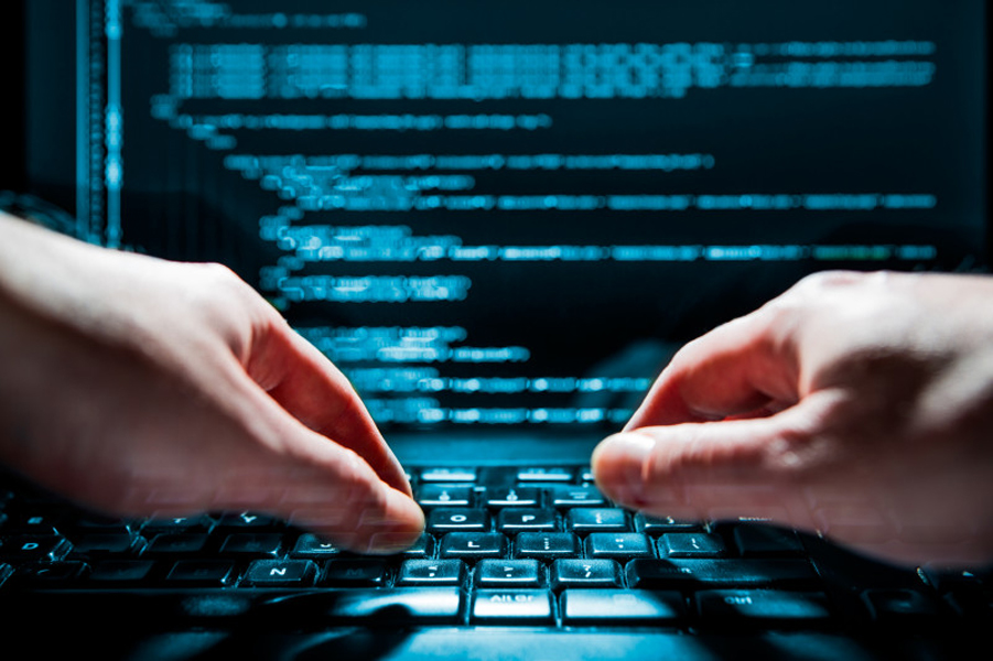 Read more about the article Mai multe site-uri guvernamentale, precum și cel al CFR, vizate de atacuri cibernetice