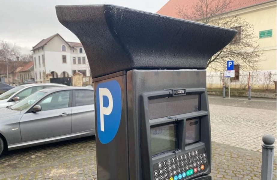 Read more about the article Primăria Alba Iulia cumpără 30 de automate pentru plata taxelor de parcare