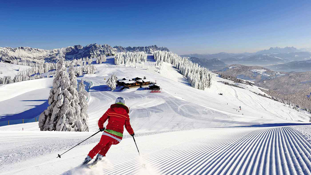 Read more about the article Austria îşi va deschide pârtiile de schi doar pentru turiștii vaccinați, testați sau care au avut COVID