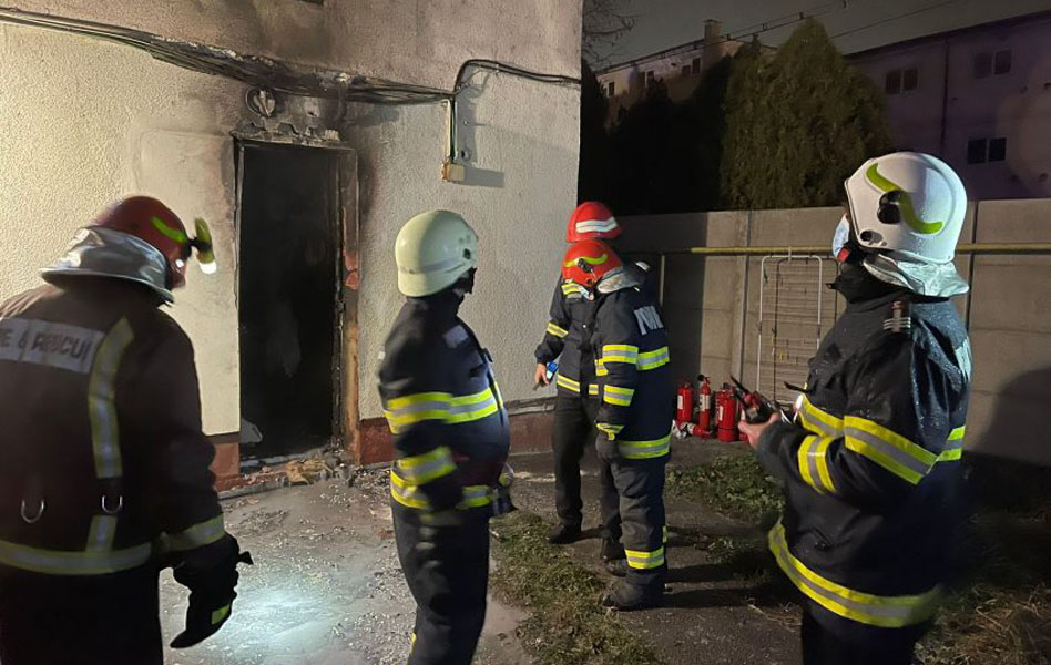 Read more about the article Specialiști INSEMEX vor începe o anchetă, după incendiul de la secția de Boli Infecțioase a Spitalului Județean Ploiești