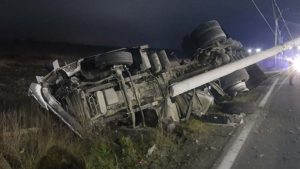 Read more about the article O cisternă cu 12 tone de combustibil s-a răsturnat, luni seara, la Deva