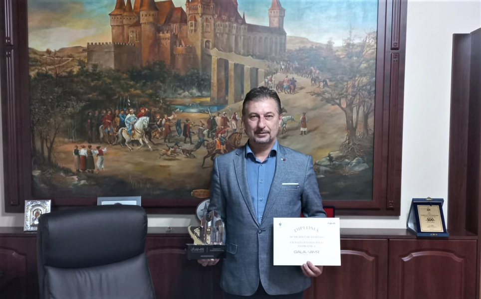 Read more about the article Primăria municipiului Hunedoara, premiată pentru excelenţă în eficienţă energetică